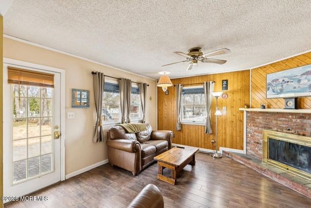 26 Lexington Road, Howell, NJ 07731