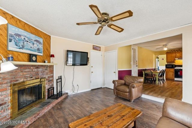 26 Lexington Road, Howell, NJ 07731