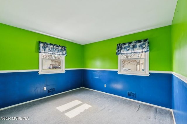 26 Lexington Road, Howell, NJ 07731