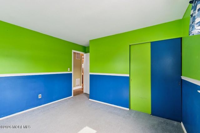 26 Lexington Road, Howell, NJ 07731