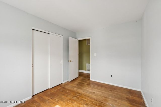 26 Lexington Road, Howell, NJ 07731