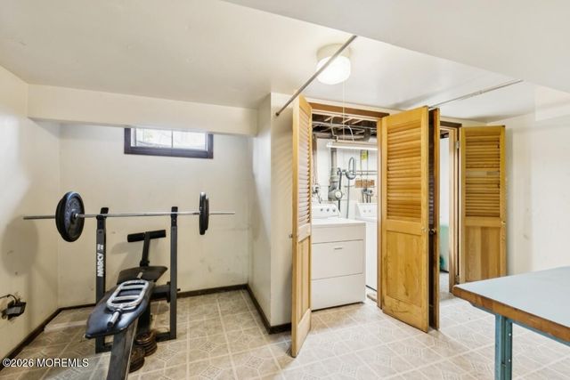 26 Lexington Road, Howell, NJ 07731