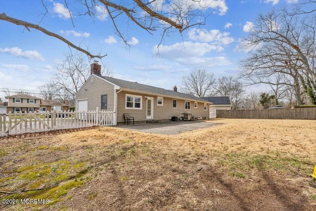 26 Lexington Road, Howell, NJ 07731