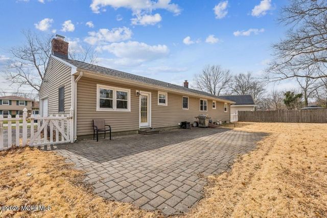 26 Lexington Road, Howell, NJ 07731