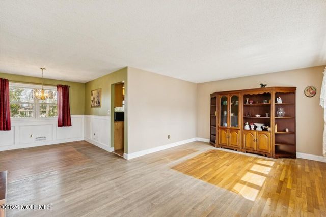 26 Lexington Road, Howell, NJ 07731