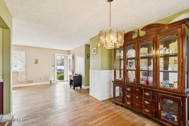 26 Lexington Road, Howell, NJ 07731