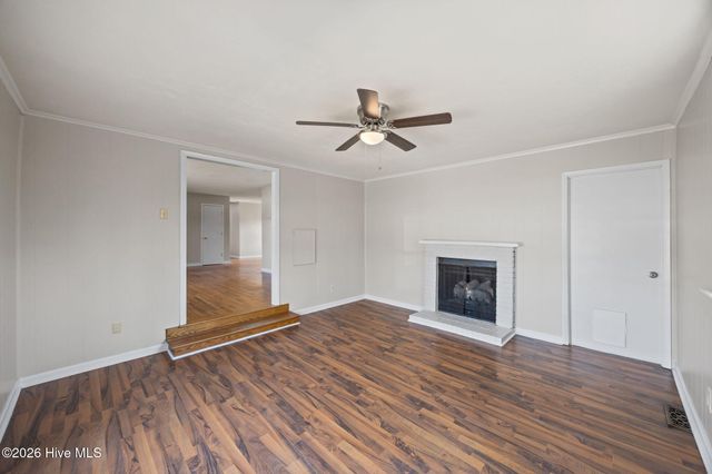 2909 Northwoods Drive, Jacksonville, NC 28540