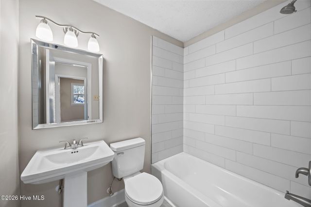 2909 Northwoods Drive, Jacksonville, NC 28540