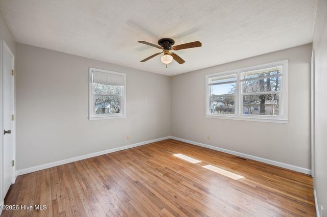 2909 Northwoods Drive, Jacksonville, NC 28540