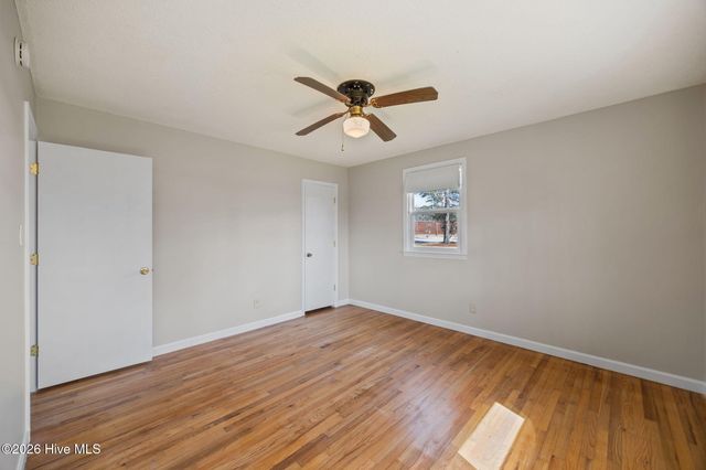 2909 Northwoods Drive, Jacksonville, NC 28540