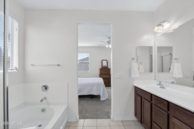 2069 W Kenton Way, San Tan Valley, AZ 85144