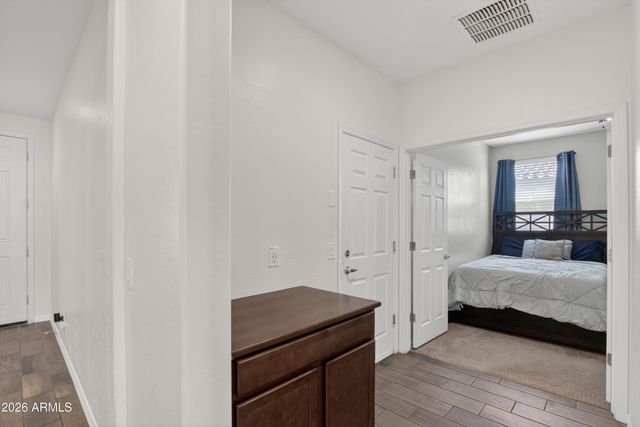 2069 W Kenton Way, San Tan Valley, AZ 85144