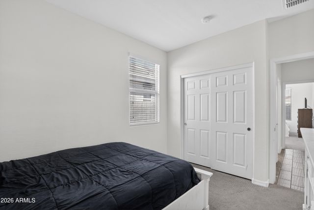 2069 W Kenton Way, San Tan Valley, AZ 85144