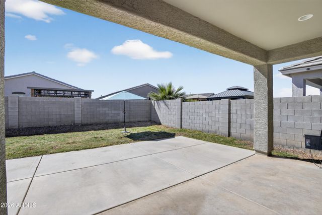 2069 W Kenton Way, San Tan Valley, AZ 85144