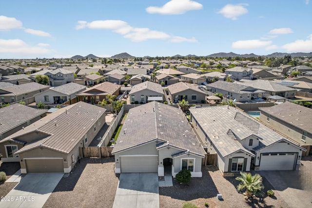 2069 W Kenton Way, San Tan Valley, AZ 85144