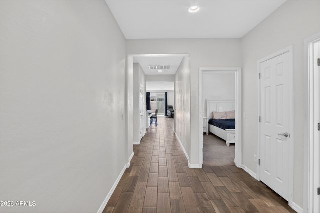 2069 W Kenton Way, San Tan Valley, AZ 85144