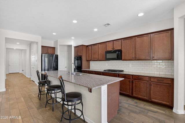 2069 W Kenton Way, San Tan Valley, AZ 85144