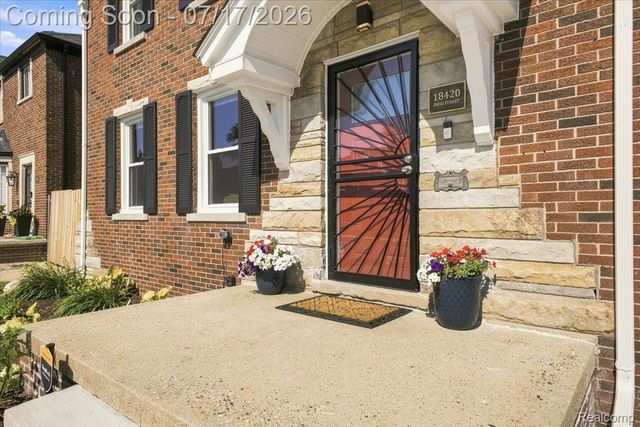18420 Ohio Street, Detroit, MI 48221