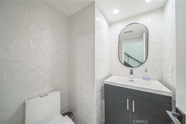 528 San Andres Drive, Solana Beach, CA 92075