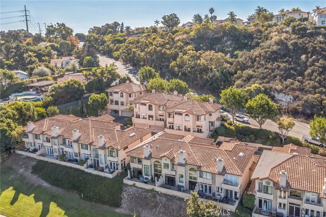 528 San Andres Drive, Solana Beach, CA 92075
