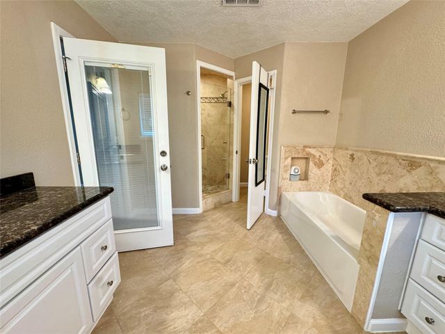 28922 Savannah Drive, Shenandoah, TX 77381