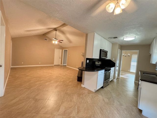 28922 Savannah Drive, Shenandoah, TX 77381