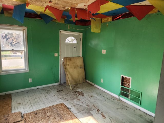 1609 S Vanburen Street, Bay City, MI 48708