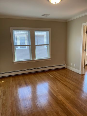 374 Crecent Street 2, Waltham, MA 02453
