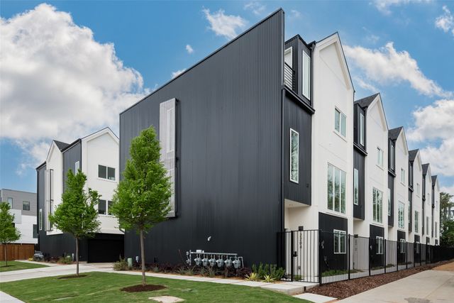 2213 AARHUS, Dallas, TX 75204