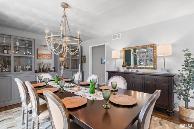 5930 N LAKE Road, Springfield, IL 62711