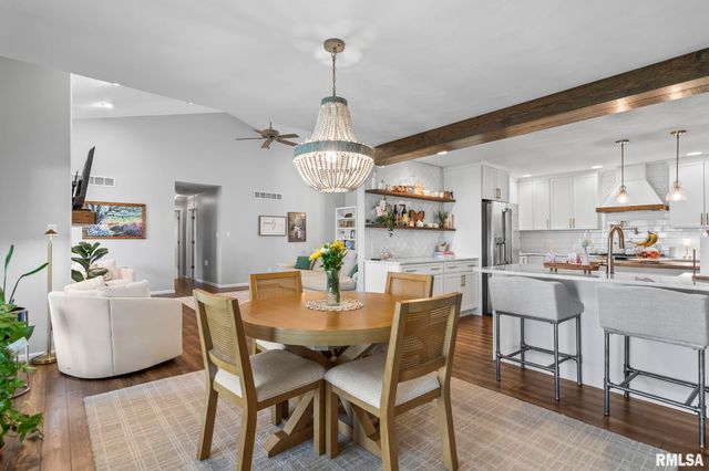 5930 N LAKE Road, Springfield, IL 62711