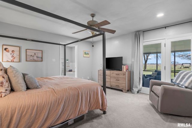 5930 N LAKE Road, Springfield, IL 62711