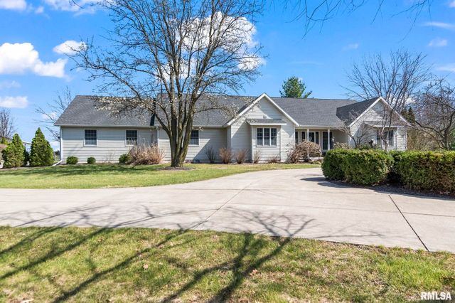 5930 N LAKE Road, Springfield, IL 62711