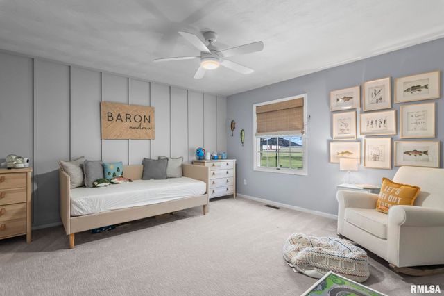 5930 N LAKE Road, Springfield, IL 62711