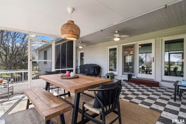 5930 N LAKE Road, Springfield, IL 62711