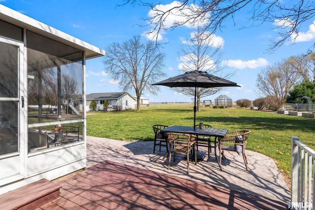 5930 N LAKE Road, Springfield, IL 62711