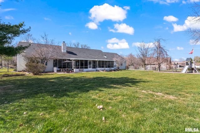 5930 N LAKE Road, Springfield, IL 62711