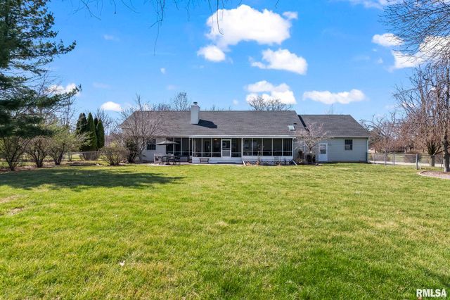 5930 N LAKE Road, Springfield, IL 62711