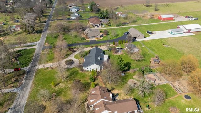 5930 N LAKE Road, Springfield, IL 62711