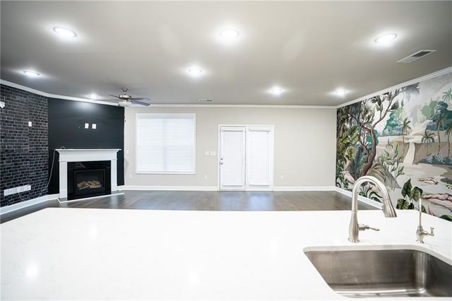 2215A Manor Pointe Drive, Cumming, GA 30041