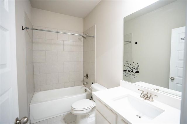 2215A Manor Pointe Drive, Cumming, GA 30041