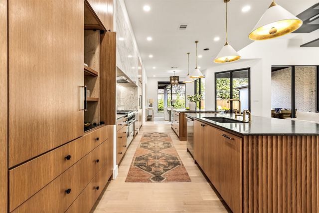 6123 Northaven Road, Dallas, TX 75230