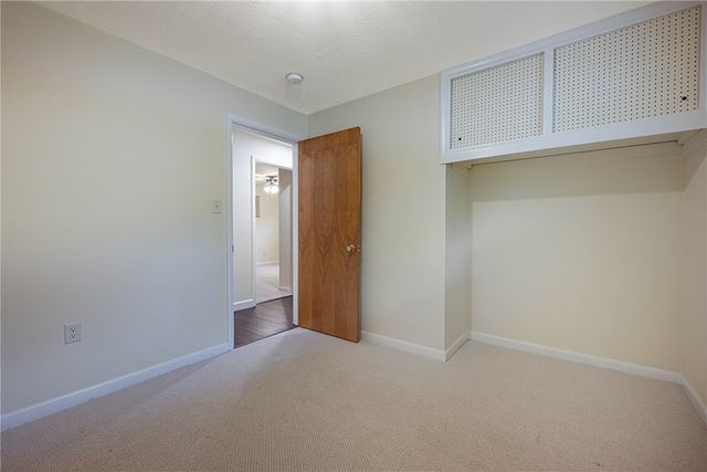 1100 Donson Drive, Kettering, OH 45429