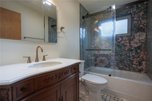 1100 Donson Drive, Kettering, OH 45429