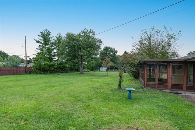 1100 Donson Drive, Kettering, OH 45429