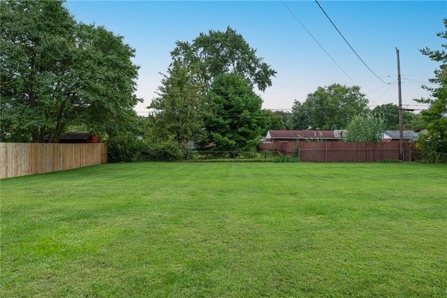 1100 Donson Drive, Kettering, OH 45429