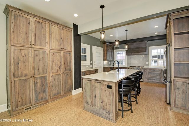 2005 Eastern Pkwy, Louisville, KY 40204