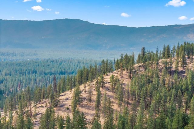 6526 Summerlin Way, Nine Mile Falls, WA 99026