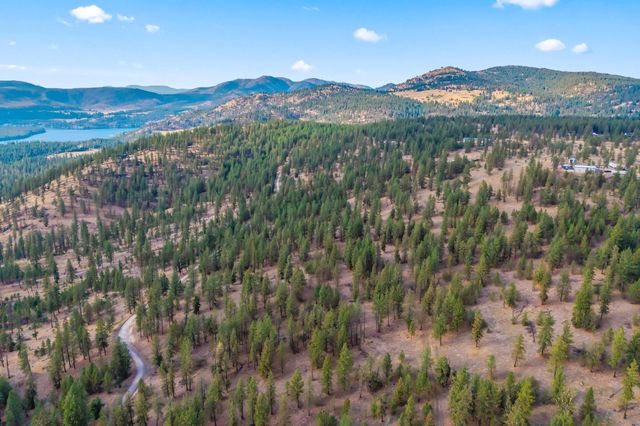 6526 Summerlin Way, Nine Mile Falls, WA 99026