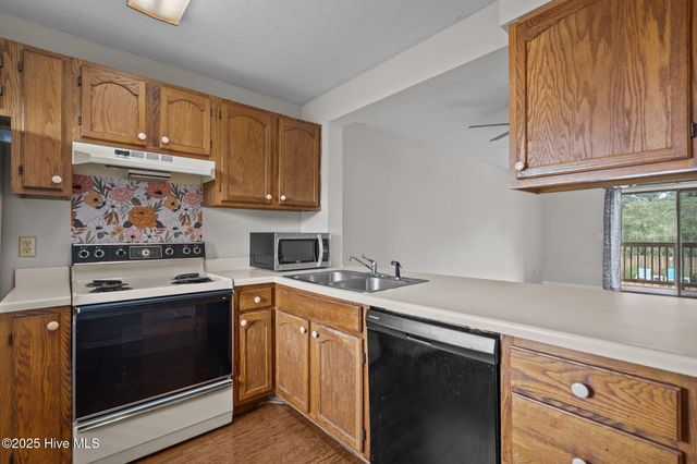 3624 Saint Johns Court B, Wilmington, NC 28403